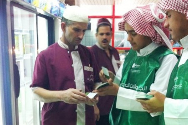 إدارة الجاليات تستأنف جولاتها الدعوية على المحلات التجارية