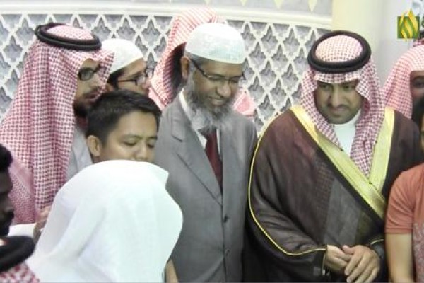 إسلام 286 شخصا وتفطير أكثر من 50 ألف صائم في رمضان