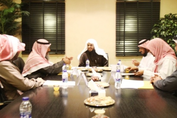 تشكيل لجنة للتنسيق بين مكاتب دعوة الجاليات في الرياض