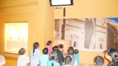 براعم المكتب يتجولون في متحف الملك عبد العزيز التاريخي