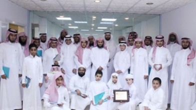 المكتب يختتم دورة “فن الخطابة والإلقاء” بمشاركة 30 متدربا