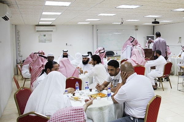 استعراض إنجازات رمضان في حفل معايدة منسوبي المكتب
